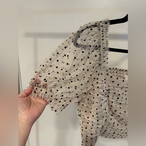 Women’s cream with black polka dot crop with puff sleeves . Size 14 BNWT - Picture 2 of 6